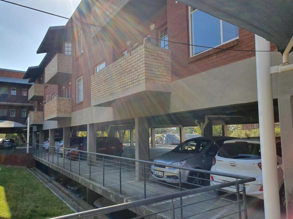 Melville Mews-2- Auckland Park Йоханнесбург Экстерьер фото